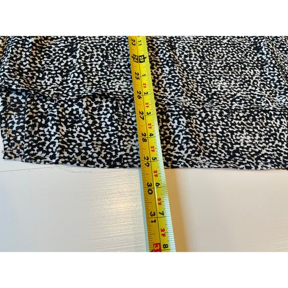 Chico’s Tunic Top Button Up Layered Overlay Abstract Print Long Sleeve Sz XL - Picture 11 of 11